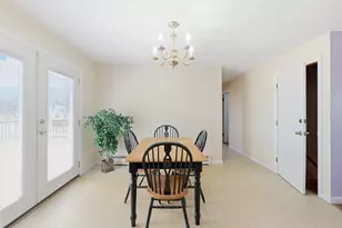 43 Robin Rd, Worcester, MA 01604 - Photo 10