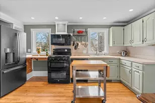 955 Main St, Barnstable, MA 02655 - Photo 16