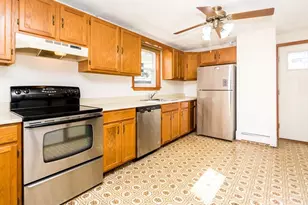 45 Piedmont Ave, Waltham, MA 02451 - Photo 4