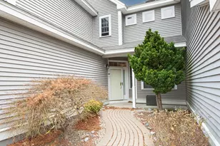 806 Ledgewood Way, Clinton, MA 01510 - Photo 2