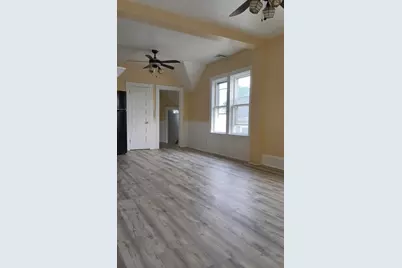 517-519 Second St #3, Fall River, MA 02721 - Photo 2