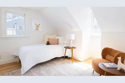 191 Newton St, Brookline, MA 02445 - Photo 18