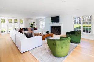 191 Newton St, Brookline, MA 02445 - Photo 10