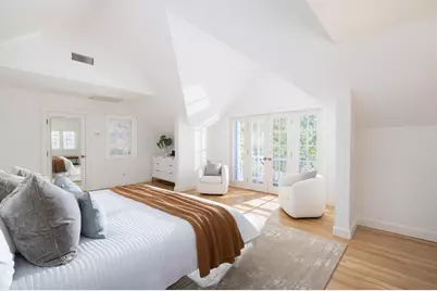 191 Newton St, Brookline, MA 02445 - Photo 14