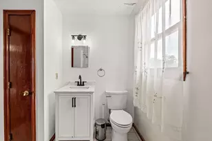 19 Rosewood Ave, Billerica, MA 01821 - Photo 12