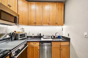 70 Revere St, Boston, MA 02114 - Photo 12