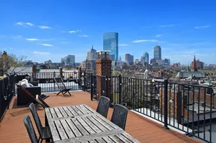70 Revere St, Boston, MA 02114 - Photo 18