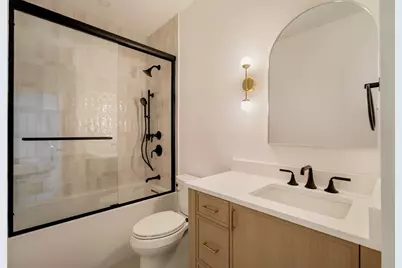 17 South Waverly St #17, Boston, MA 02135 - Photo 18