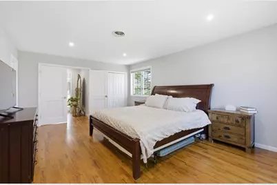 28 Lancelot Ct, Norwood, MA 02062 - Photo 20