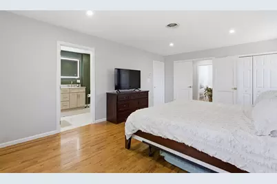 28 Lancelot Ct, Norwood, MA 02062 - Photo 22