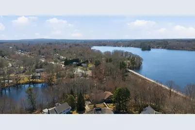 28 Lancelot Ct, Norwood, MA 02062 - Photo 36