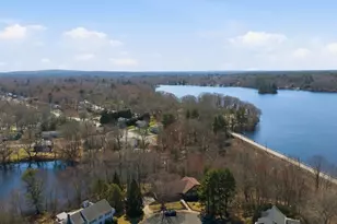 28 Lancelot Ct, Norwood, MA 02062 - Photo 36