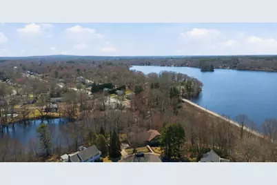 28 Lancelot Ct, Norwood, MA 02062 - Photo 36