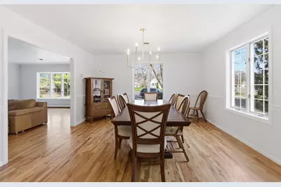 28 Lancelot Ct, Norwood, MA 02062 - Photo 8