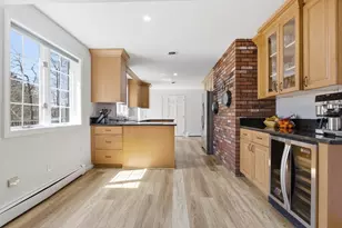 28 Lancelot Ct, Norwood, MA 02062 - Photo 12