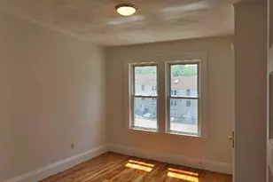 381 Crescent St, Waltham, MA 02453 - Photo 6