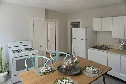 381 Crescent St #01, Waltham, MA 02453 - Photo 2