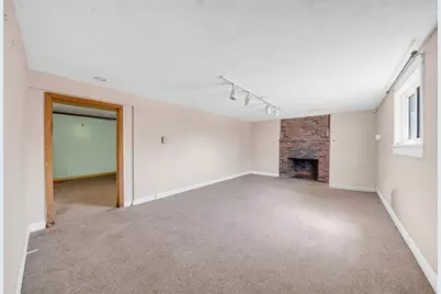 525 Winthrop St, Medford, MA 02155 - Photo 34