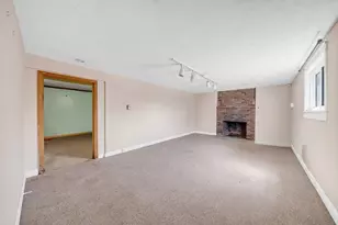525 Winthrop St, Medford, MA 02155 - Photo 34