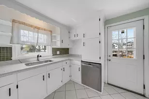 525 Winthrop St, Medford, MA 02155 - Photo 12
