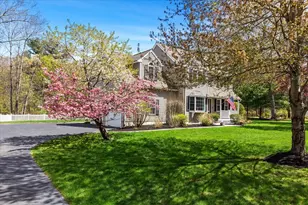 21 Cooper Dr, Franklin, MA 02038 - Photo 2