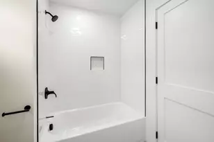 81 Gilman St, Somerville, MA 02145 - Photo 30