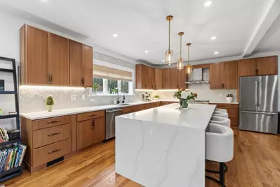 7 Circle Drive, Dover, MA 02030 - Photo 4