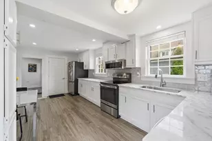 7 Cherry St, Southborough, MA 01745 - Photo 6