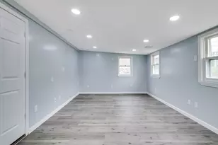 101 Laurie Ln, Lowell, MA 01854 - Photo 18