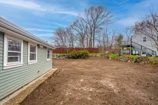 101 Laurie Ln, Lowell, MA 01854 - Photo 28
