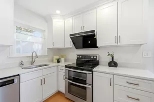 75 Tufts St, Arlington, MA 02474 - Photo 12