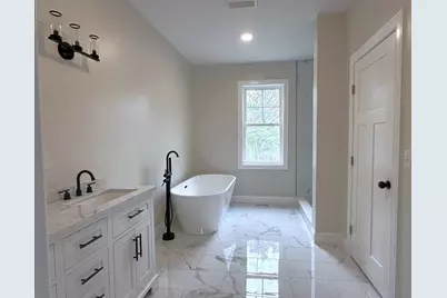 26 James Ave, Westport, MA 02790 - Photo 14