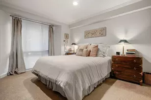 27 Chestnut St, Boston, MA 02108 - Photo 14