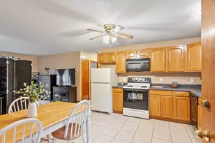 93 Center Depot Rd, Charlton, MA 01507 - Photo 4