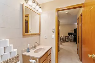 93 Center Depot Rd, Charlton, MA 01507 - Photo 10