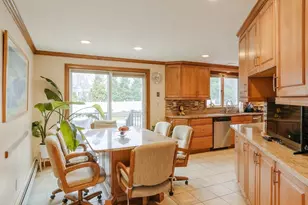 19 Miriam Rd, Waltham, MA 02451 - Photo 8