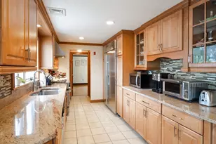 19 Miriam Rd, Waltham, MA 02451 - Photo 6