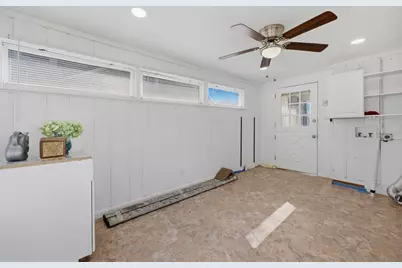 32 Indian Lake Parkway, Worcester, MA 01605 - Photo 26