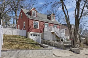 32 Indian Lake Pkwy, Worcester, MA 01605 - Photo 1