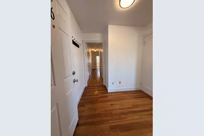 31 Chestnut St #6, Worcester, MA 01609 - Photo 2