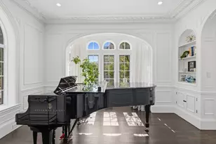 98 Carlton St, Brookline, MA 02446 - Photo 12