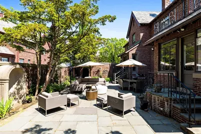 98 Carlton St, Brookline, MA 02446 - Photo 34
