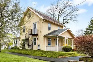 192 Salem St, Wakefield, MA 01880 - Photo 2