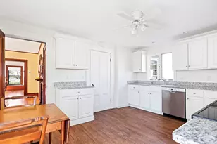 18 Salem St, Haverhill, MA 01835 - Photo 10