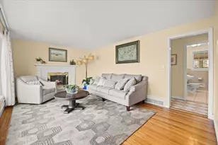 19 Cypress Rd, Seekonk, MA 02771 - Photo 10