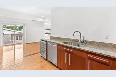 310 Hammond Pond Pkwy #301, Brookline, MA 02467 - Photo 6