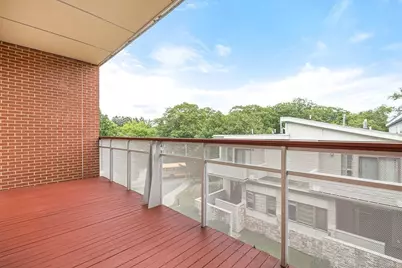 310 Hammond Pond Pkwy #301, Brookline, MA 02467 - Photo 16