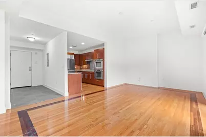 310 Hammond Pond Pkwy #301, Brookline, MA 02467 - Photo 8