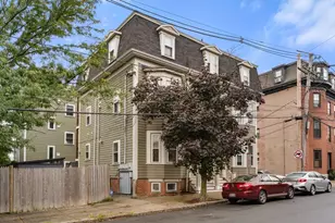 10 Beacon St, Chelsea, MA 02150 - Photo 32