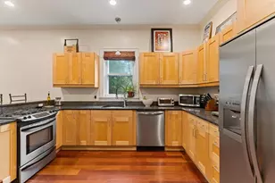 10 Beacon St, Chelsea, MA 02150 - Photo 8